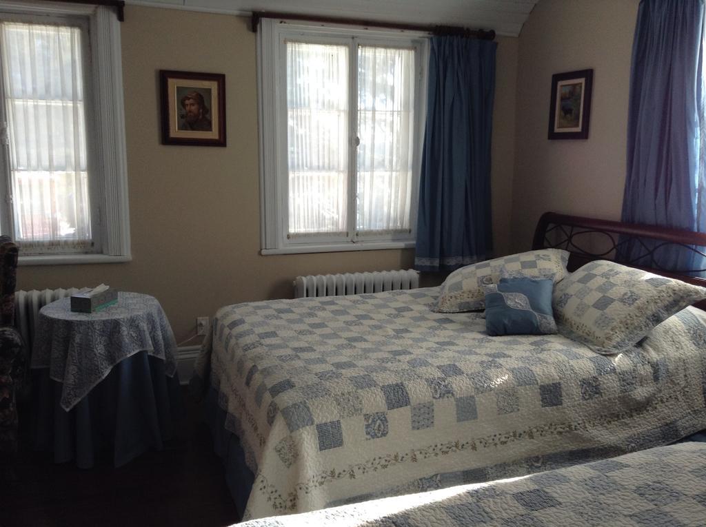 Gil Ann Bed & Breakfast Saint-André-Avellin Cameră foto